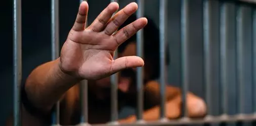 Социальные последствия наркомании в виде прозелитизма - Алкоклиник