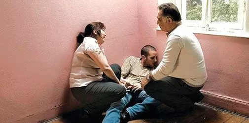 Родственники зависимого не должны ждать - Алкоклиник